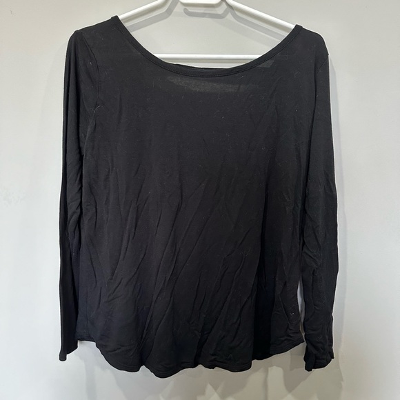 Black shirt - Picture 1 of 2